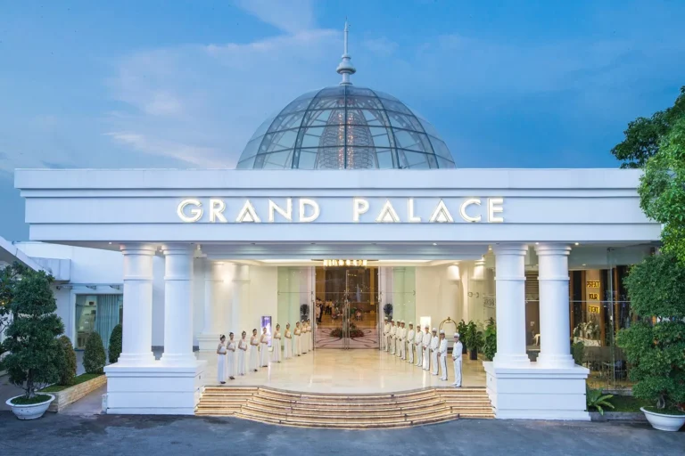 Venues 3 Grand Palace Wedding Venue - Photo 1