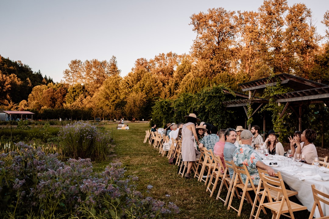 Intimate wedding planning — Intimate wedding dinner table set in a beautiful garden sett