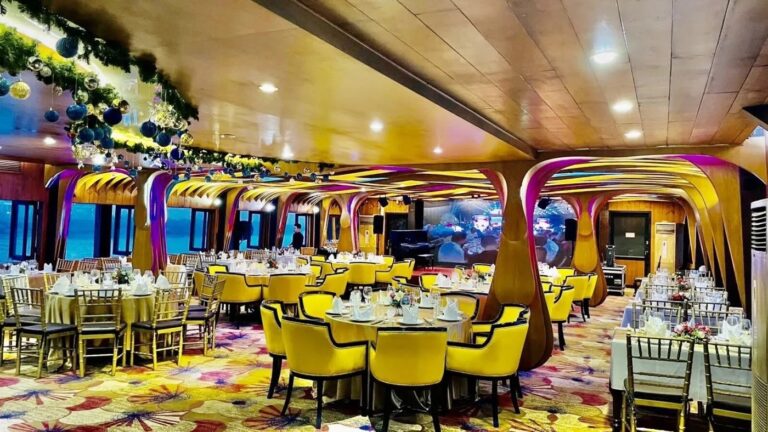 Elisa Floating Restaurant